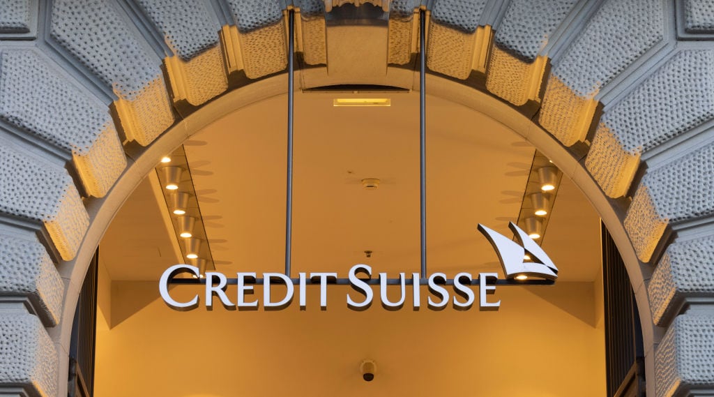 ZURICH, SWITZERLAND - MARCH 16: The company logo is seen at the global headquarters of Swiss bank Credit Suisse the day after its shares dropped approximately 30% on March 16, 2023 in Zurich, Switzerland. Credit Suisse has reportedly asked the Swiss government for support following the refusal of a Saudi backer to provide any more money. The sharp drop in share price sent shares of other major European banks down. The disruption is coming on the heels of the failure of Silicon Valley Bank in the USA. (Photo by Arnd Wiegmann/Getty Images)