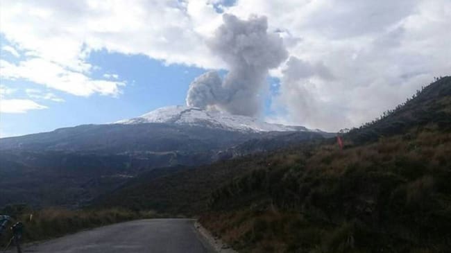 Caída de ceniza por el Volcán Nevado de Ruiz