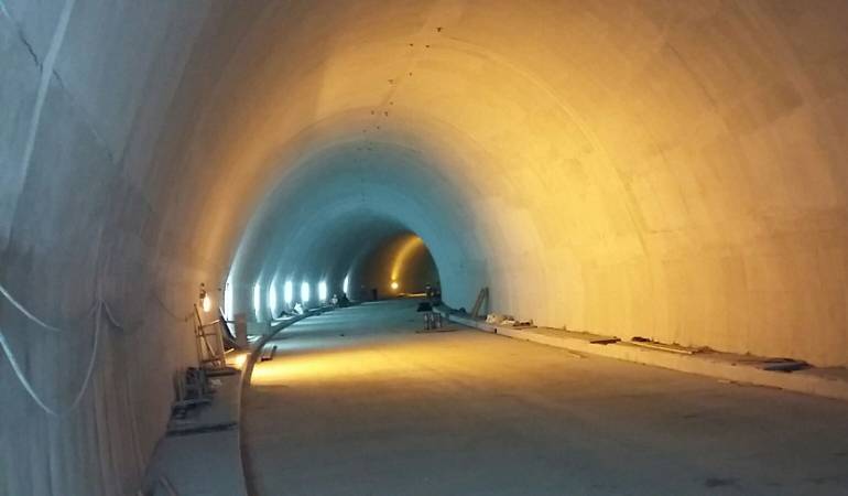 El funcionario recordó que si el contratista llega a incumplir se dará por terminado el contrato.