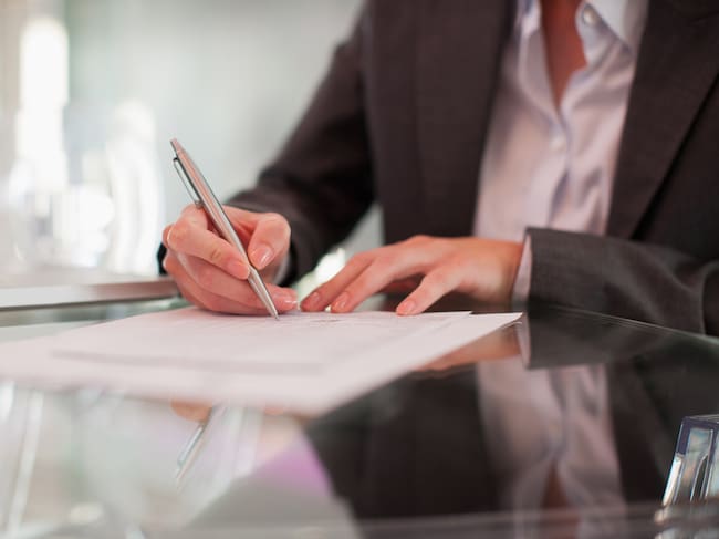 Firmas imagen de referencia. Foto: Getty Images.