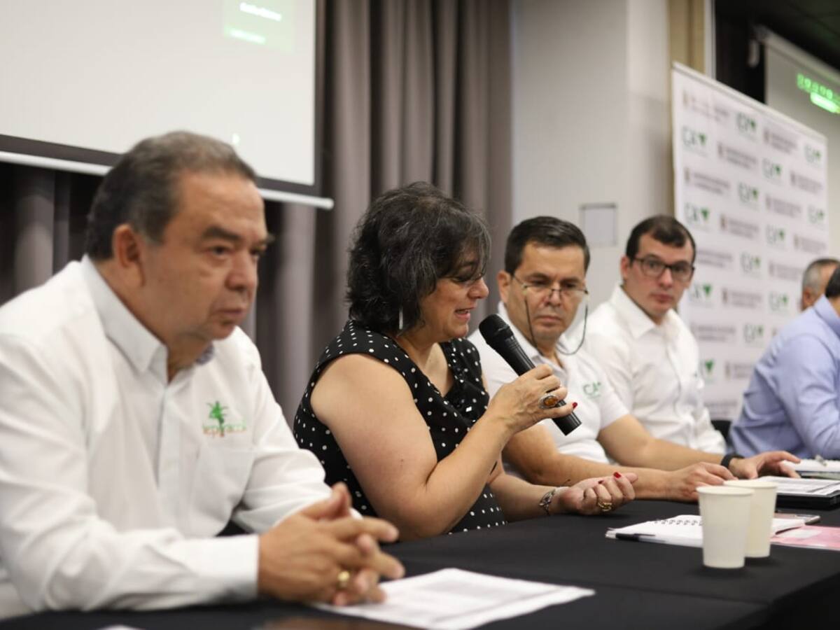 Gobierno Nacional resalta labor de bananeros para contener el Fusarium R4T