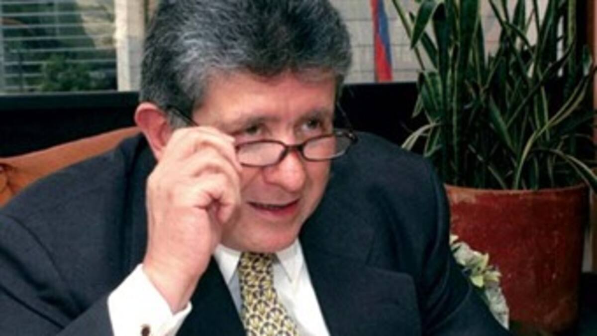 Son diez las investigaciones que adelantan la Procuraduría, Fiscalía y Contraloría a Julio César Turbay