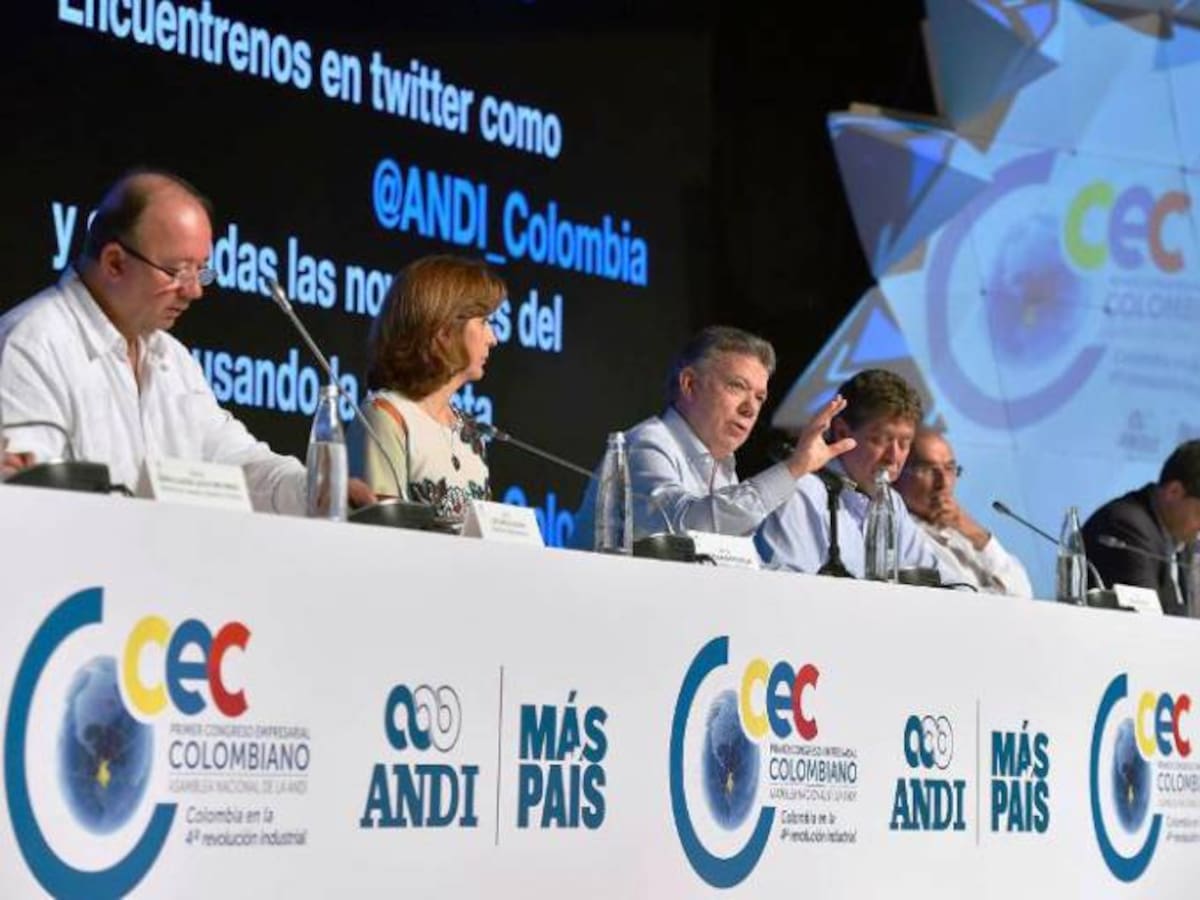 La comunidad internacional ha acompañado, desde el inicio, el proceso de paz: Canciller Holguín