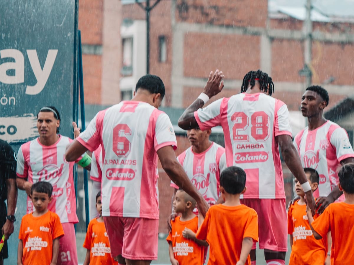 Envigado descendió a segunda división y dirigente reveló escándalo: “Jugadores vendieron partidos”