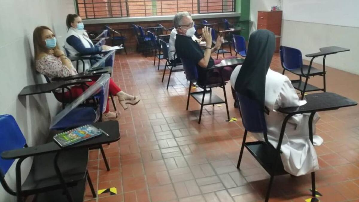 Estudiantes en Floridablanca recibirán clases sábados y festivos