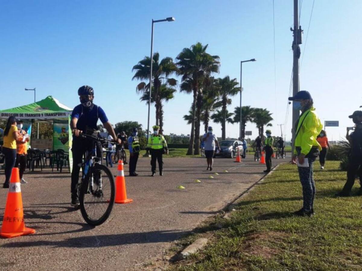 Jornada de seguridad vial orientada a los ciclistas de Cartagena