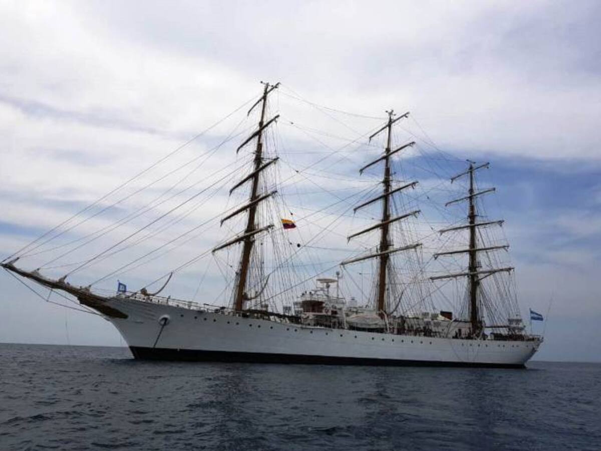 Con el arribo del buque escuela de Argentina inicia el Sail en Cartagena