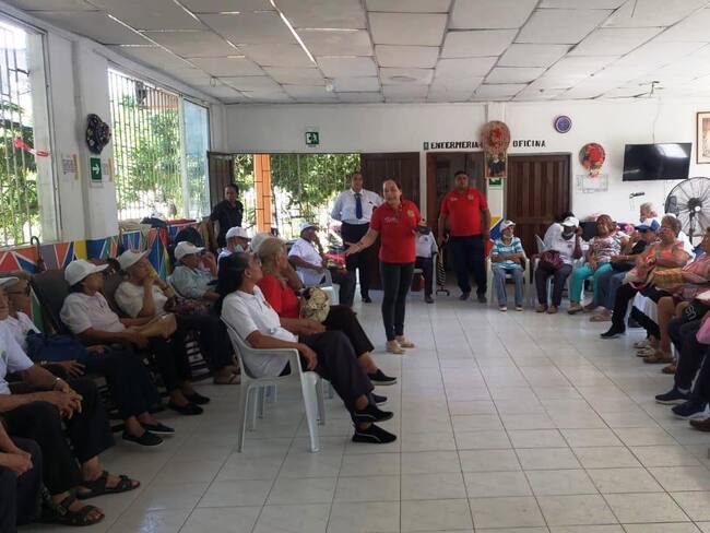 30 Centros de Vida abren sus puertas a más de 4 mil personas mayores
