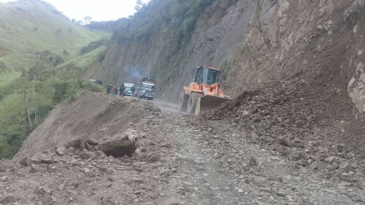 Siguen las dificultades en la vía entre Risaralda y Chocó