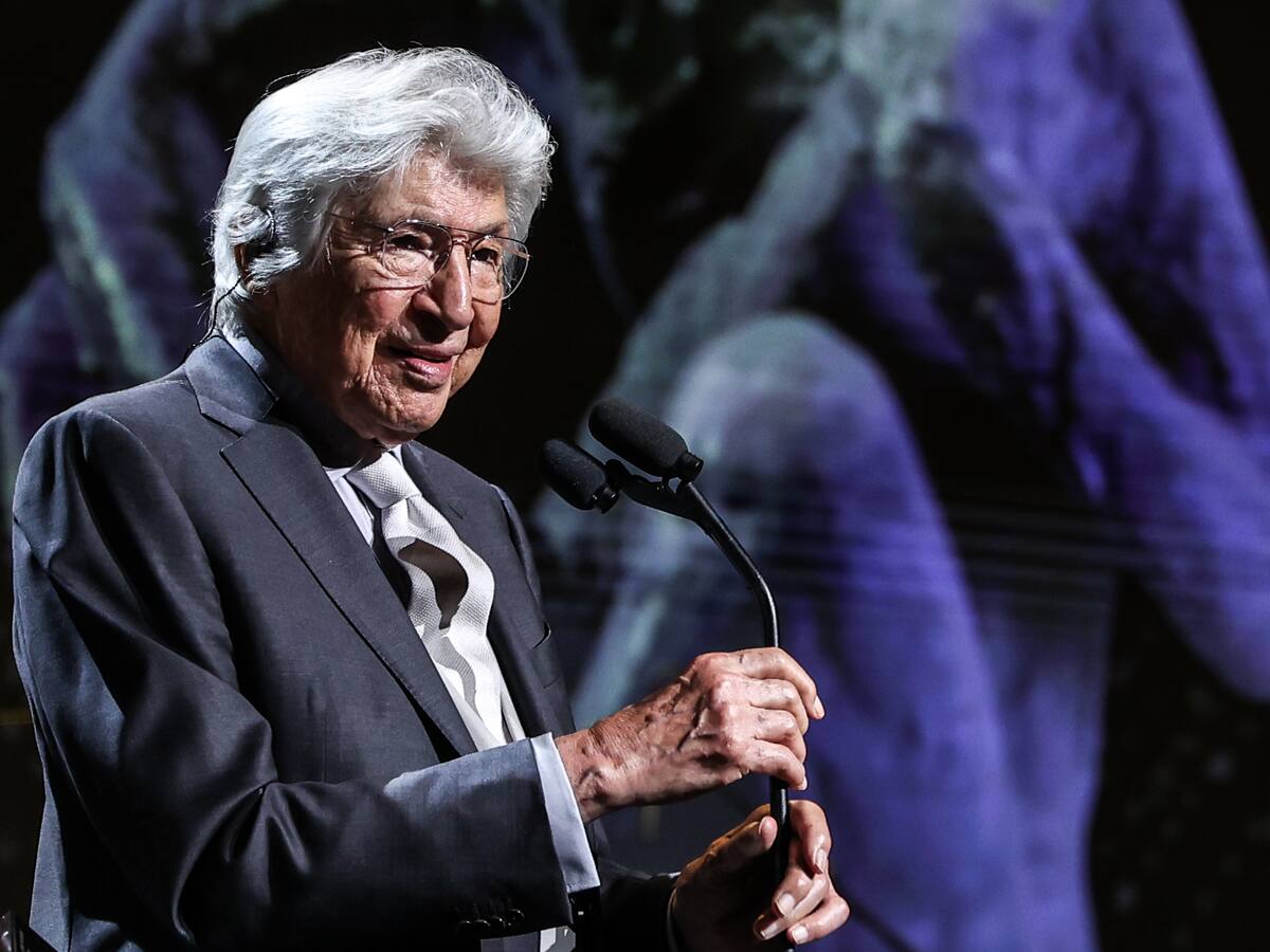 Manuel Alejandro, rey de la canción española, cumple 91 años