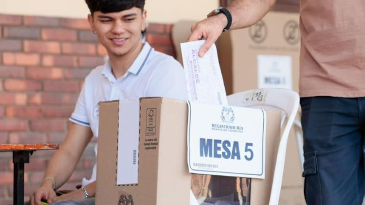 Autoridades reportan normalidad en la jornada electoral del 8 de marzo en Santander