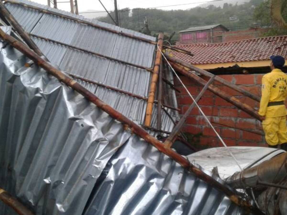 Fuertes vientos deja sin techo varias viviendas en Supía, Caldas
