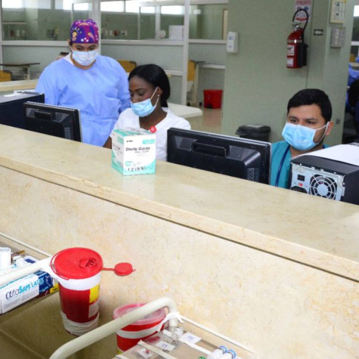 Clínicas y hospitales de la región al 100% de ocupación de camas UCI