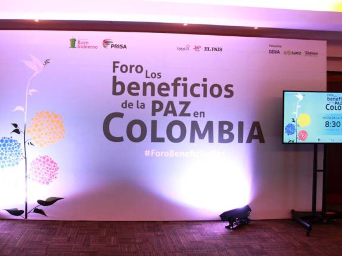 Foro ‘Los beneficios de la paz en Colombia’, en fotos