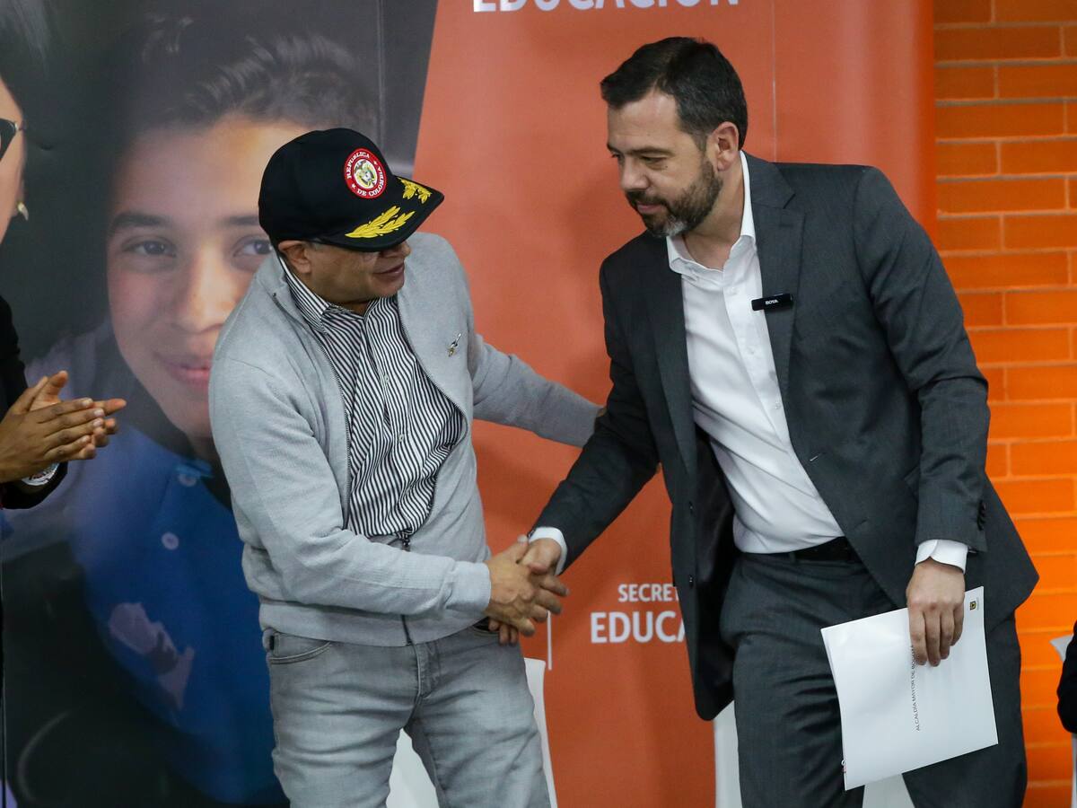 Petro dice que Galán sí sabía de aplazamiento de recursos para Metro: “hablé personalmente con él”