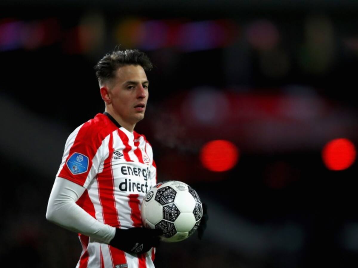 Santiago Arias es elegido el jugador de la temporada en Holanda