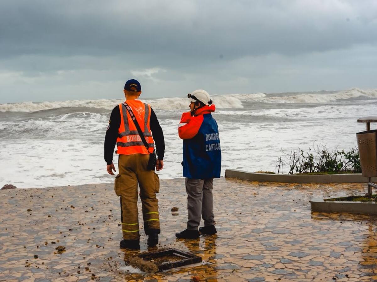 Cartagena mantiene operación distrital activa ante persistencia del mar de leva