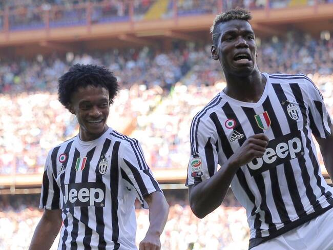 Cuadrado con Pogba cuando compartían vestuario en la Juventus