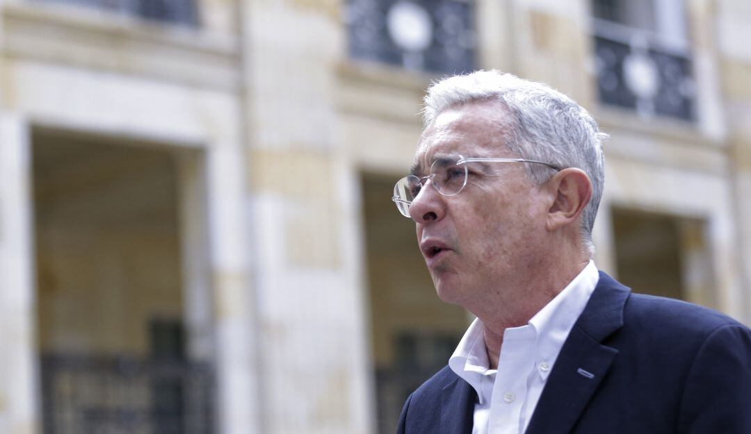 El expresidente salió en defensa de Jennifer Arias en su cuenta de twitter