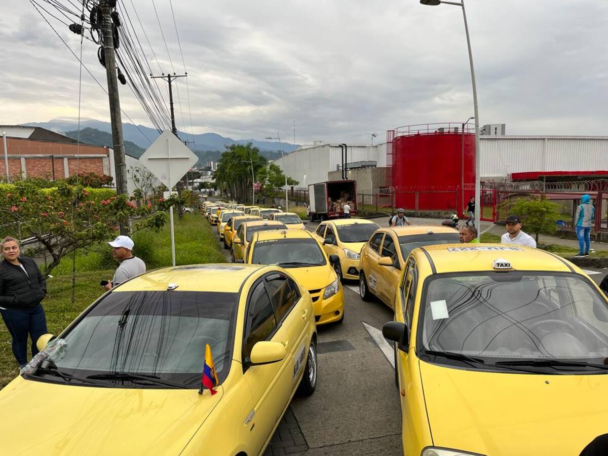 Gremio de taxistas en Pereira se movilizará este 30 de junio ante el alza de la gasolina
