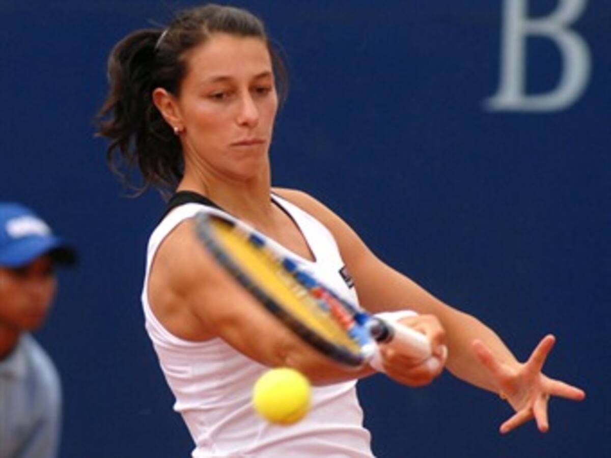 Mariana Duque se retiró en juego ante María Kirilenko