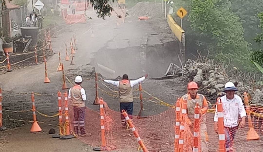 Cierre total por pérdida de la banca en Santa Barbara, Antioquia. Crédito: Redes Sociales.
