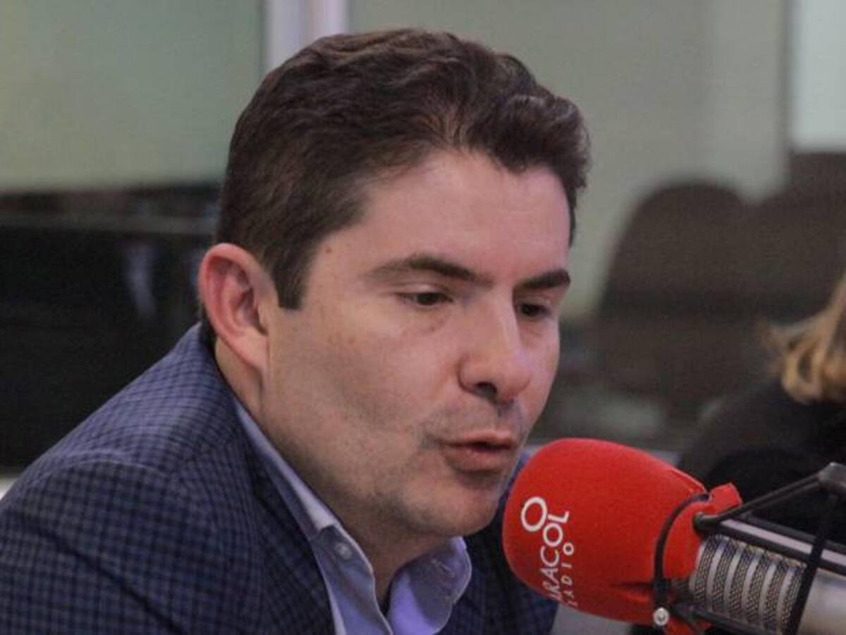 Si no es por Lyons, no se hubiera destapado cartel de la toga: Henao