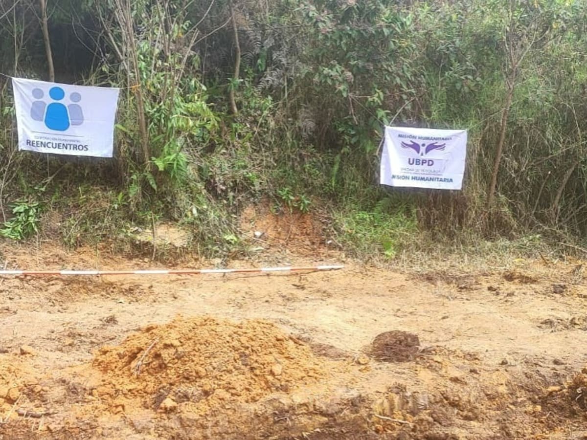 En parque natural del Tolima recuperan cinco cuerpos de desaparecidos por el conflicto