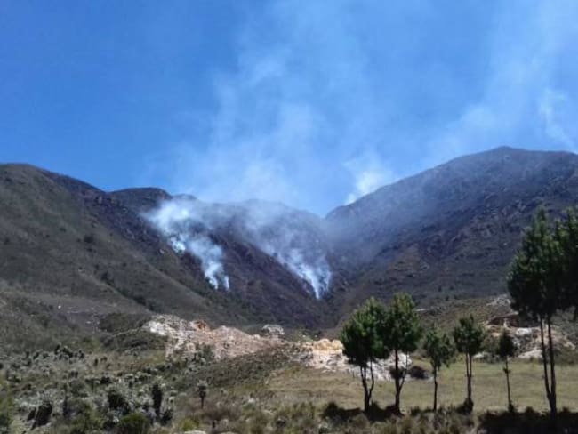 Tragedia ambiental tras incendio forestal en el páramo de Güina en Boyacá