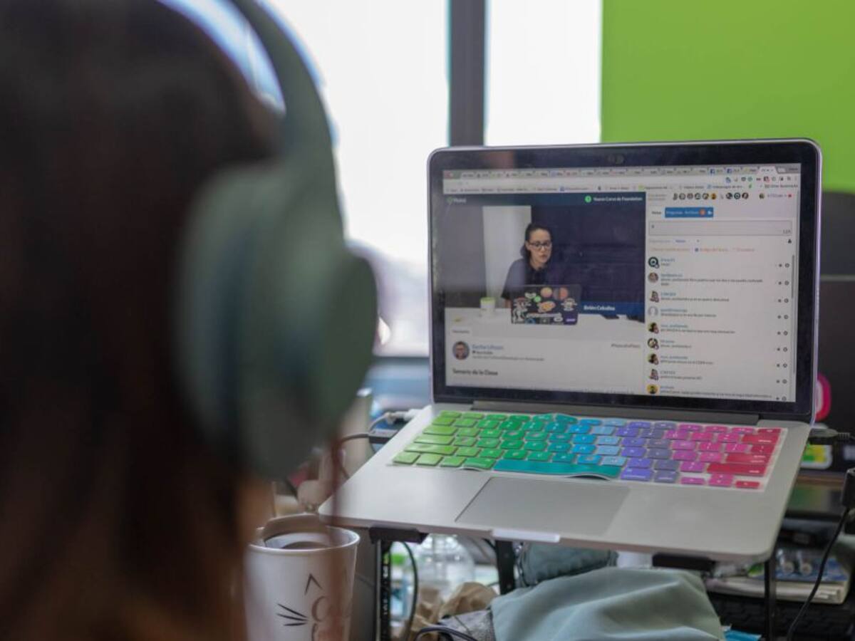 Platzi abre su plataforma por 48 horas para aprender habilidades del futuro