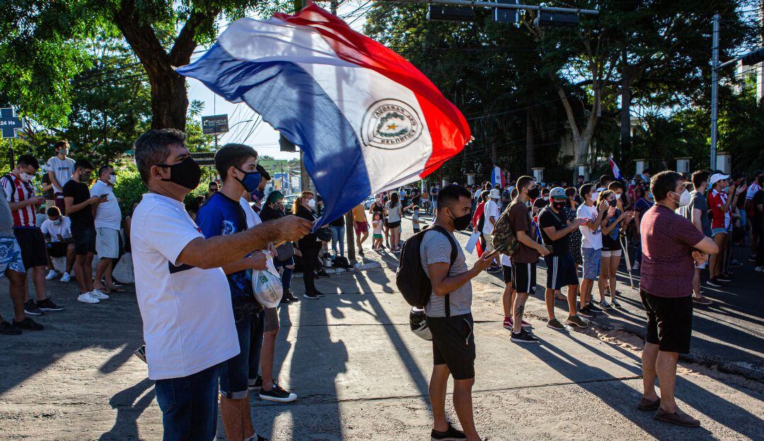 Protestas en Paraguay por la gestión del gobierno 
