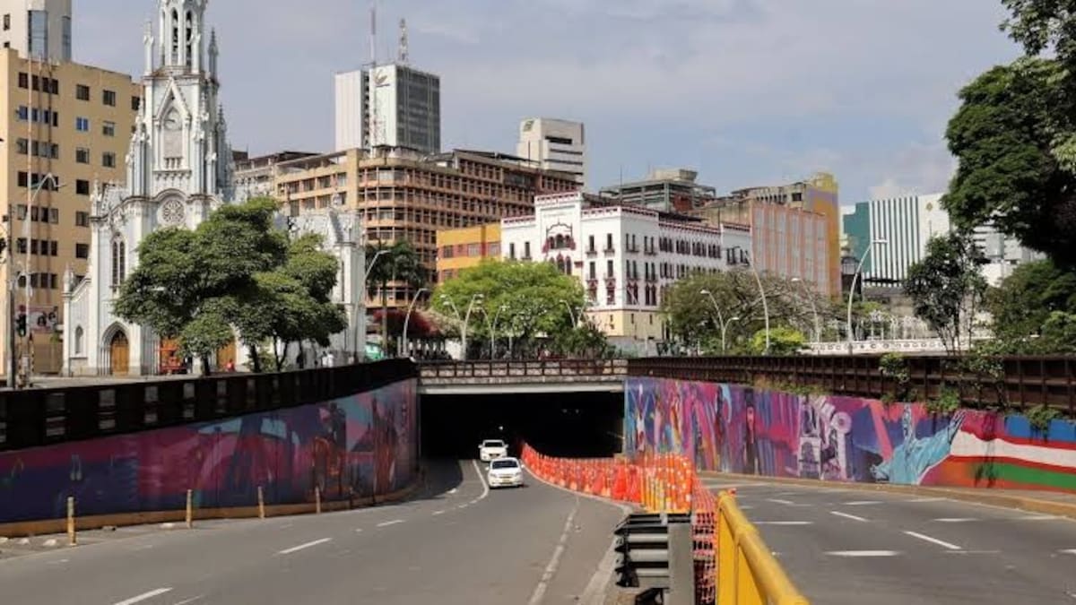 Riesgo de colapso de edificios en centro de Cali obliga a desvíos en el Túnel Mundialista