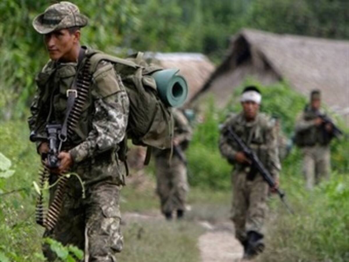Creemos que guerrilleros que mataron a 12 militares en La Guajira salieron de Venezuela: Ejército