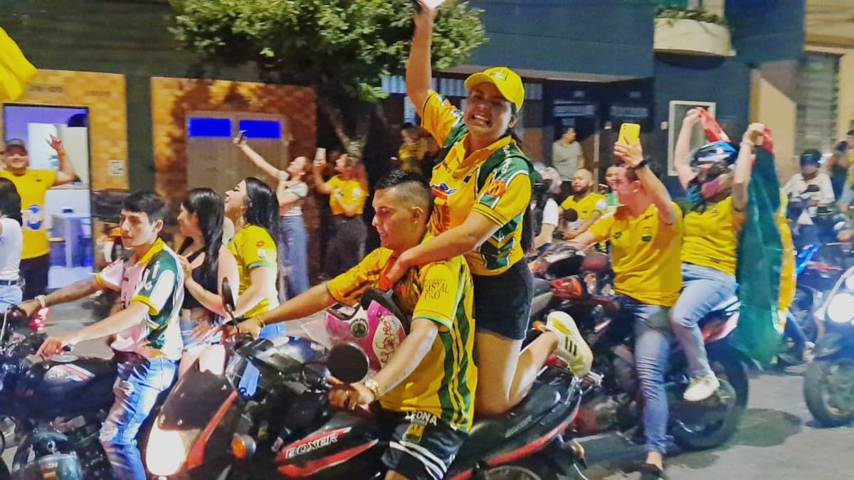 Fiesta y caravanas por el triunfo del Atlético Bucaramanga