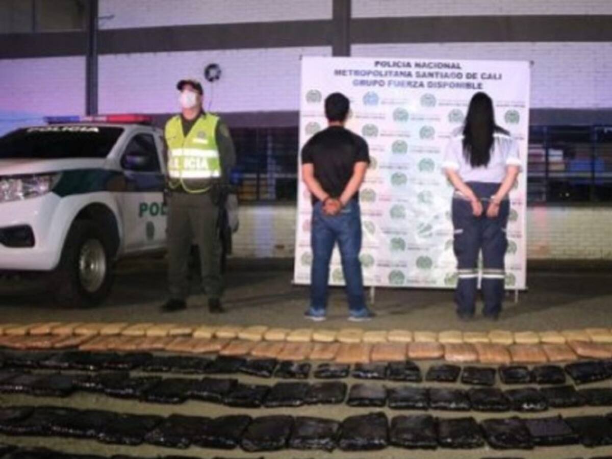 Cárcel a pareja que transportaba media tonelada de marihuana en ambulancia