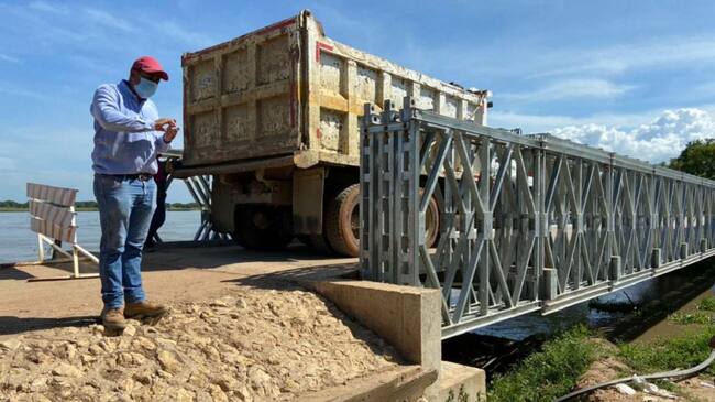 Se utilizó una volqueta con una carga de 26.980 kilogramos, donde en un tiempo de alrededor de hora y media se verificó la transferencia de la carga