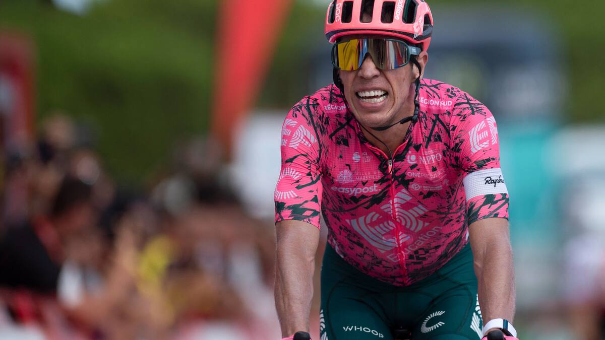 No dio pa’ levantar las manos pa’ la foto: Rigoberto Urán tras victoria en La Vuelta