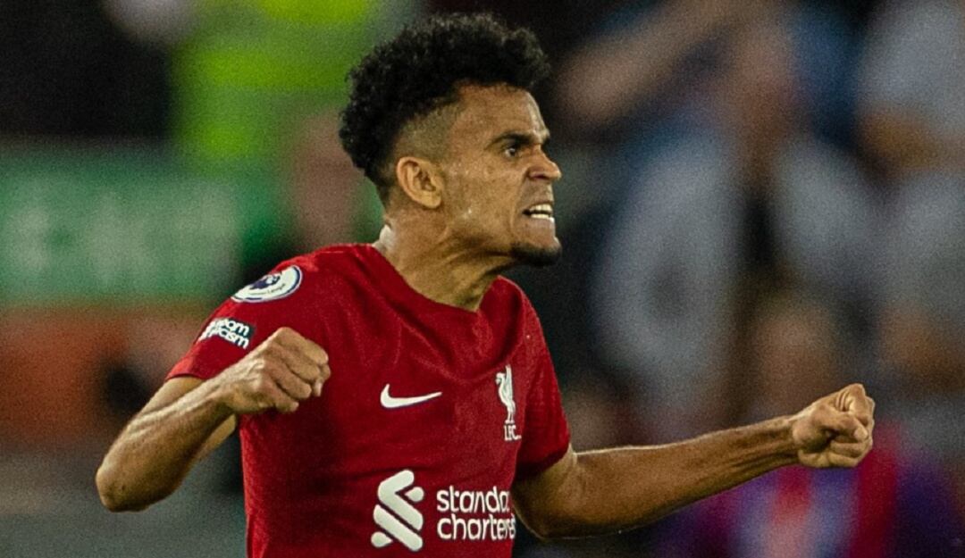 Luis Díaz festeja su primer gol de la temporada con el Liverpool.
