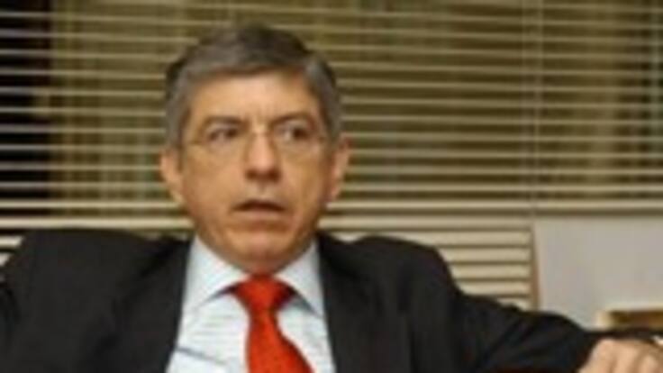 César Gaviria sustenta sus críticas contra el presidente Álvaro Uribe