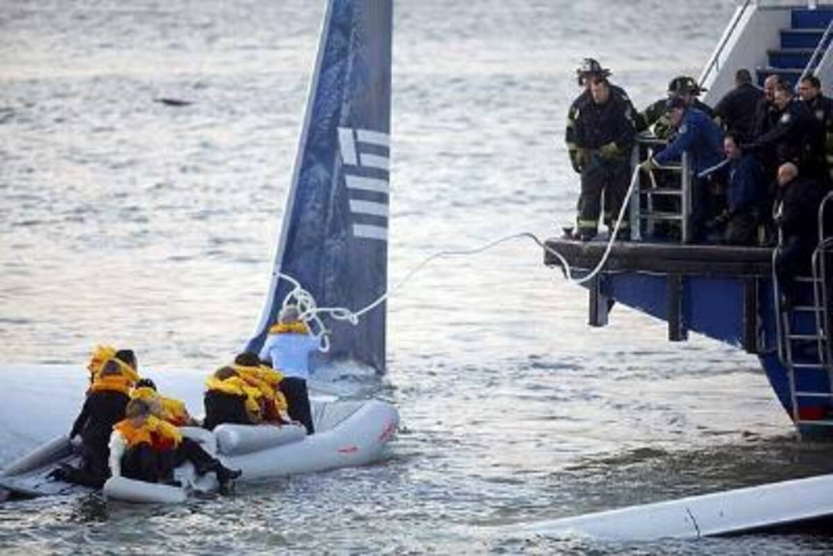 Avión de US Airways cae al río Hudson
