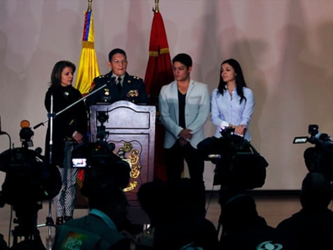 Santos acepta la renuncia del general Alzate