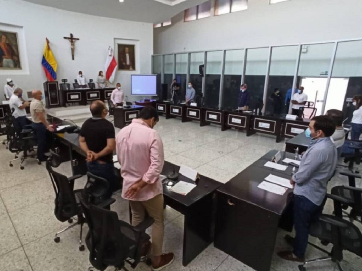 Hurtan equipos de oficina en la Asamblea del Atlántico
