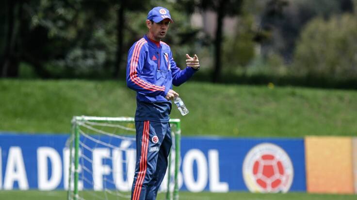 Arturo Reyes: "No ha habido contacto con la Federación"