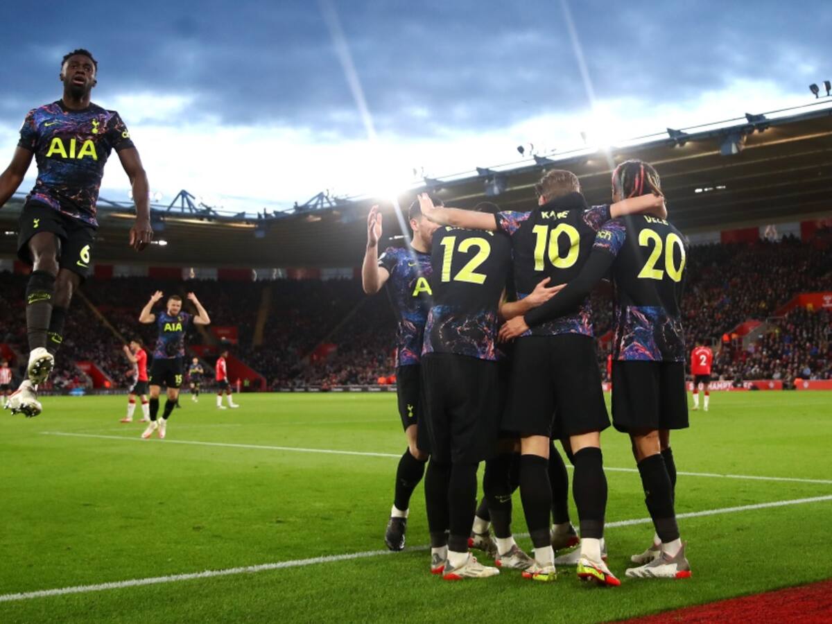 Con Dávinson titular, Tottenham cerró el año con empate en la Premier