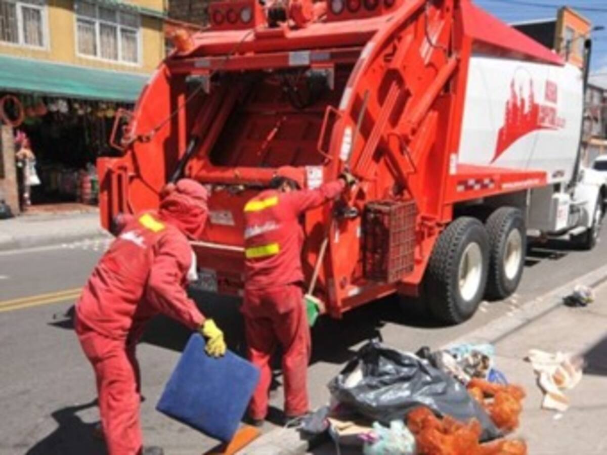 SuperServicios insiste en fallas e improvisación en sistema de aseo de Bogotá