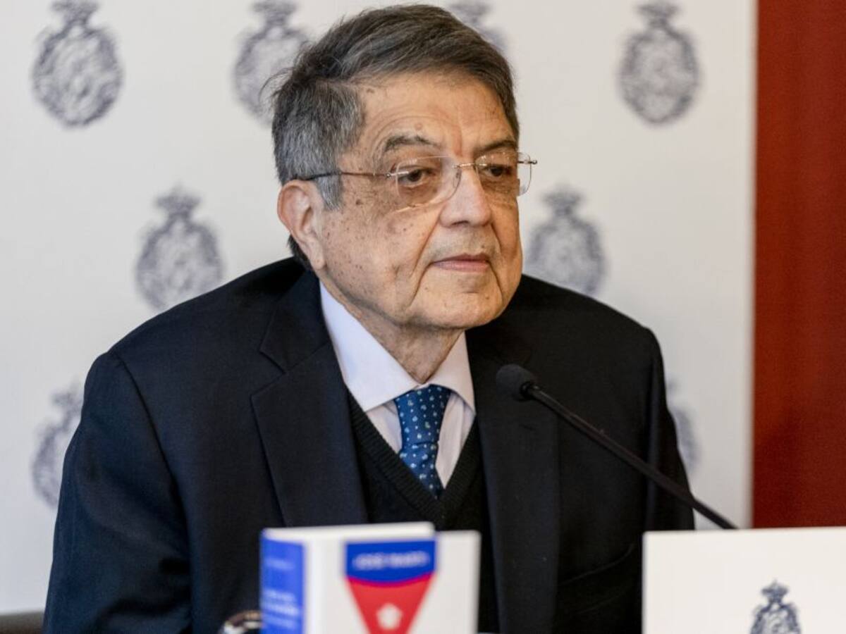 Daniel Ortega busca cerrar la Academia Nicaragüense de la Lengua