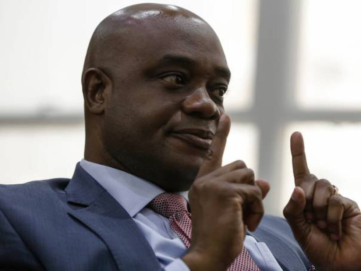 Cambio Radical aceptó renuncia del ministro de Ambiente