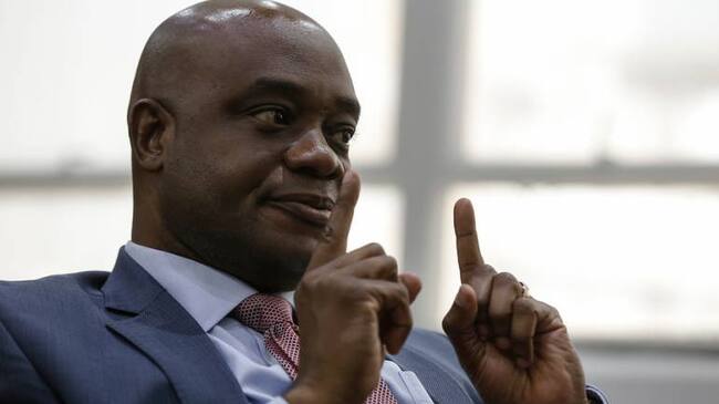 Luis Gilberto Murillo.