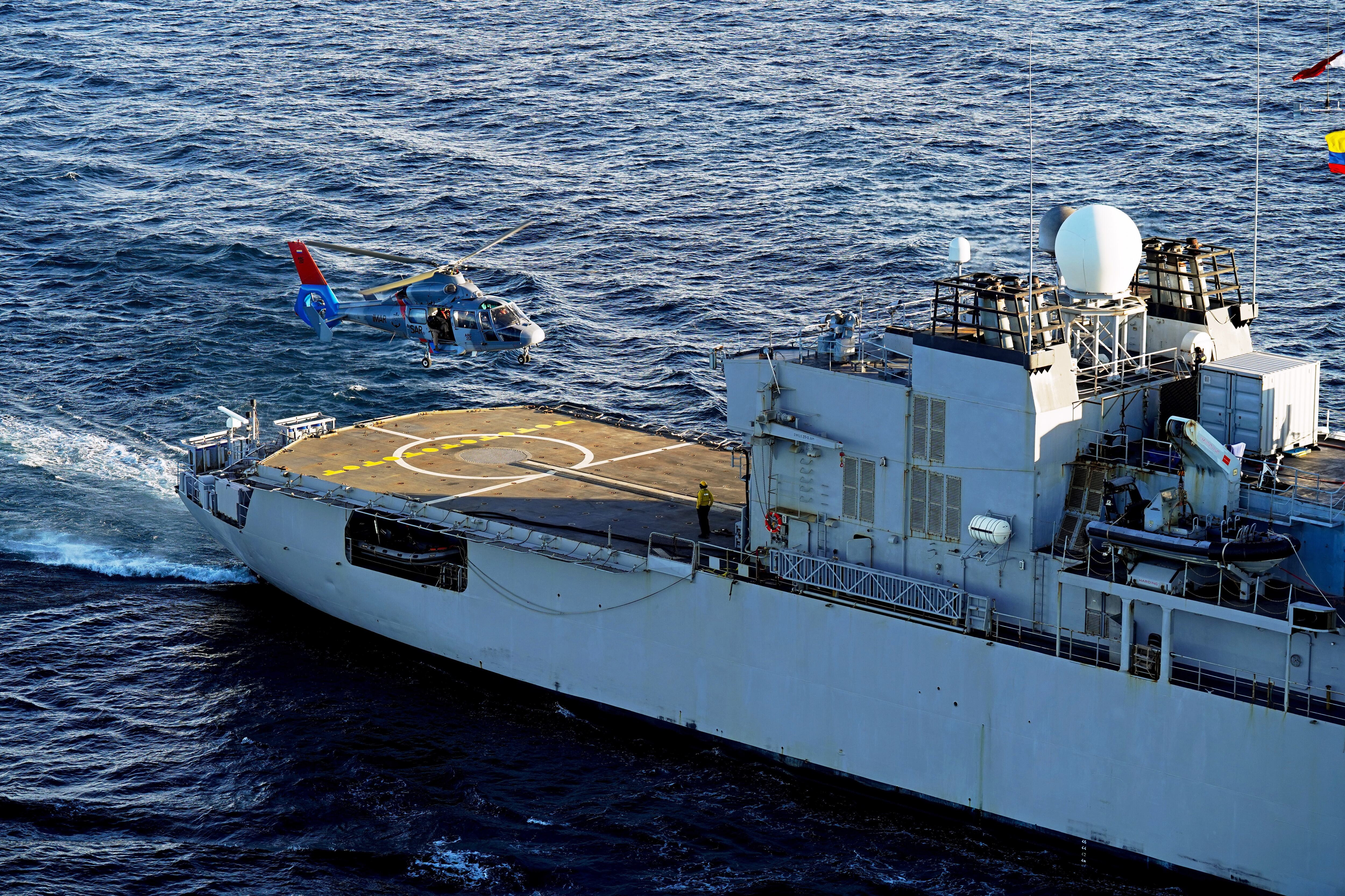 Colombia y Francia estrechan lazos de cooperación con ejercicios navales