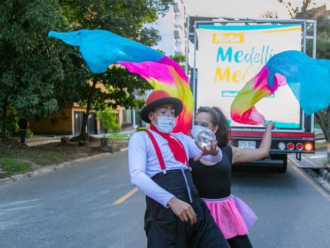 109 artistas recorrieron 80 barrios en la Ruta Medellín Me Cuida